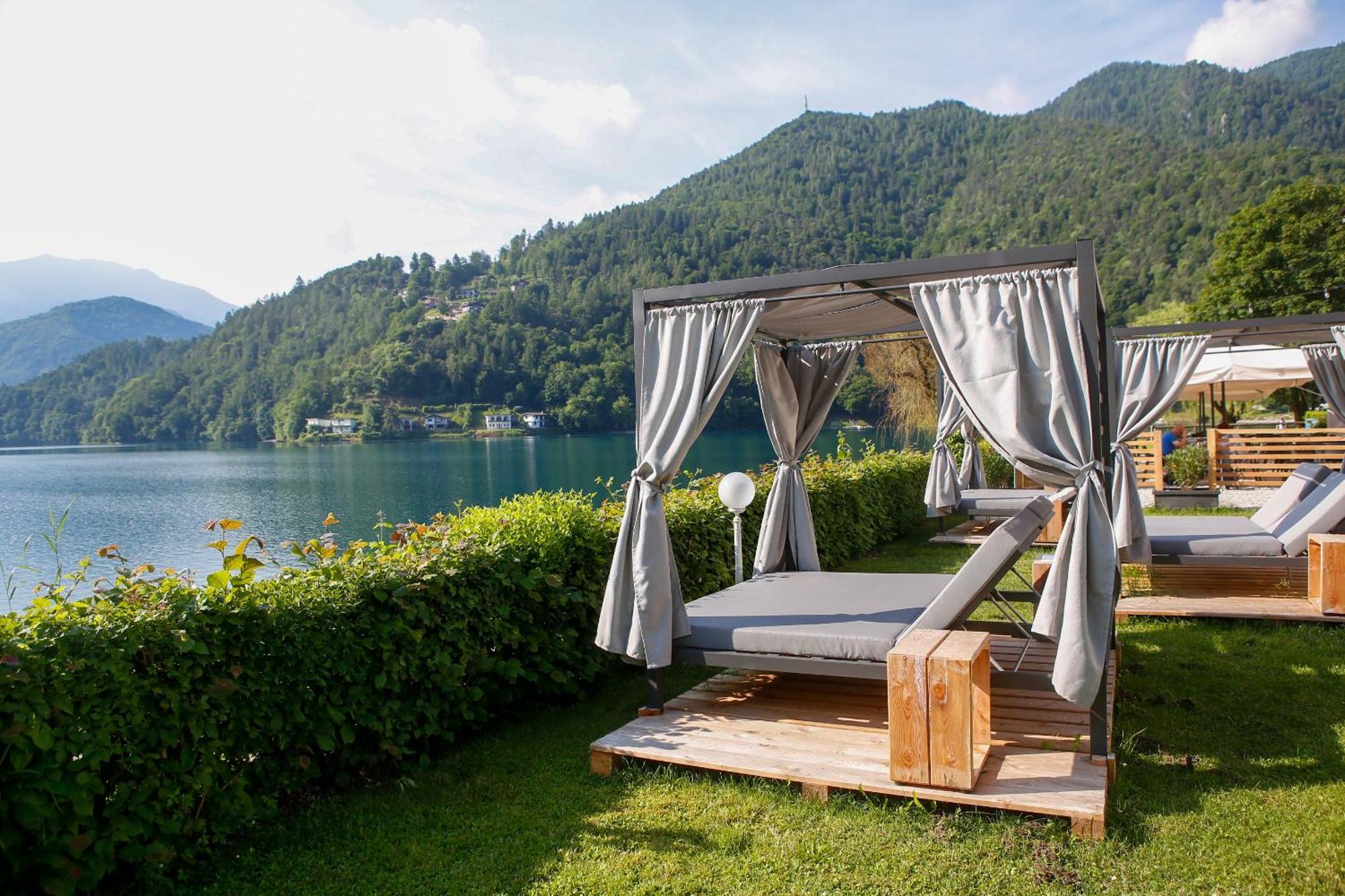 Hotel Lido Pieve Di Ledro Buitenkant foto