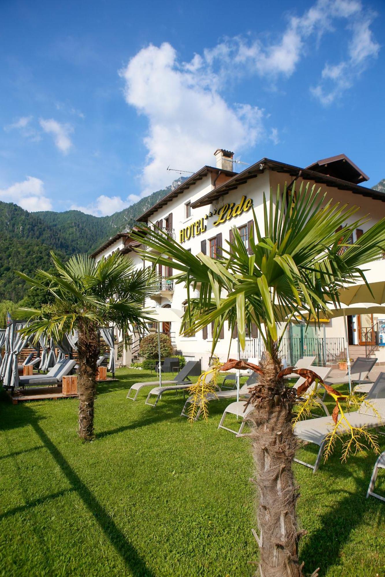 Hotel Lido Pieve Di Ledro Buitenkant foto