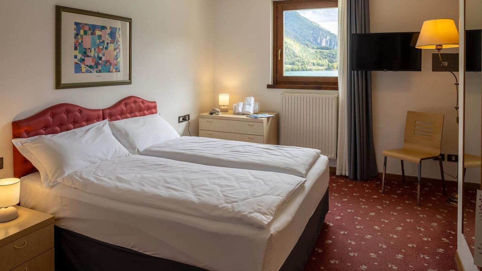 Hotel Lido Pieve Di Ledro Buitenkant foto